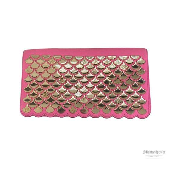 Ted Baker Fluorescent Pink Scallop Edge Clutch EUC - Picture 1 of 14